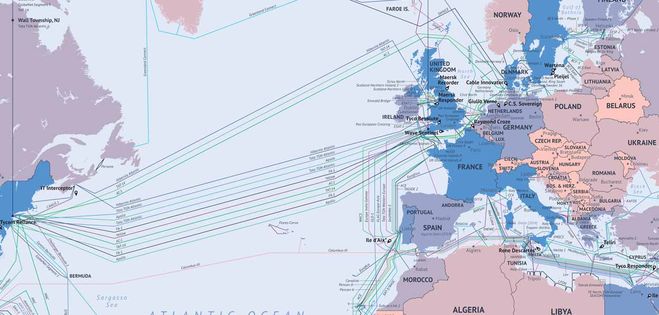 Carte mondiale des câbles sous-marins (détail océan Atlantique) © TeleGeography 