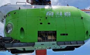 Le sous-marin habité chinois Fendouzhe a atteint, le 10 novembre, Challenger Deep, le point le plus profond de la fosse des Mariannes, à 10 909 mètres © CCTV+