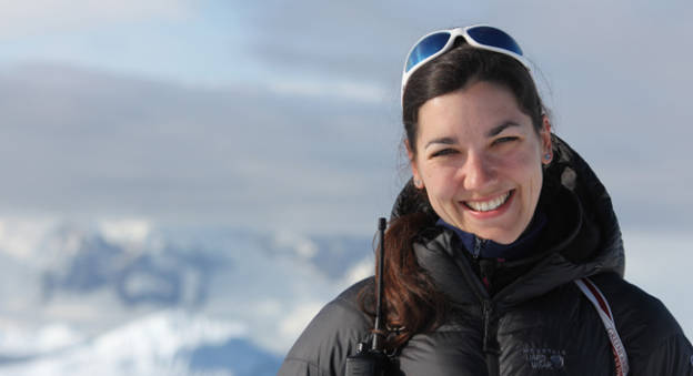 Lydie LESCARMONTIER, médiatrice scientifique, glaciologue